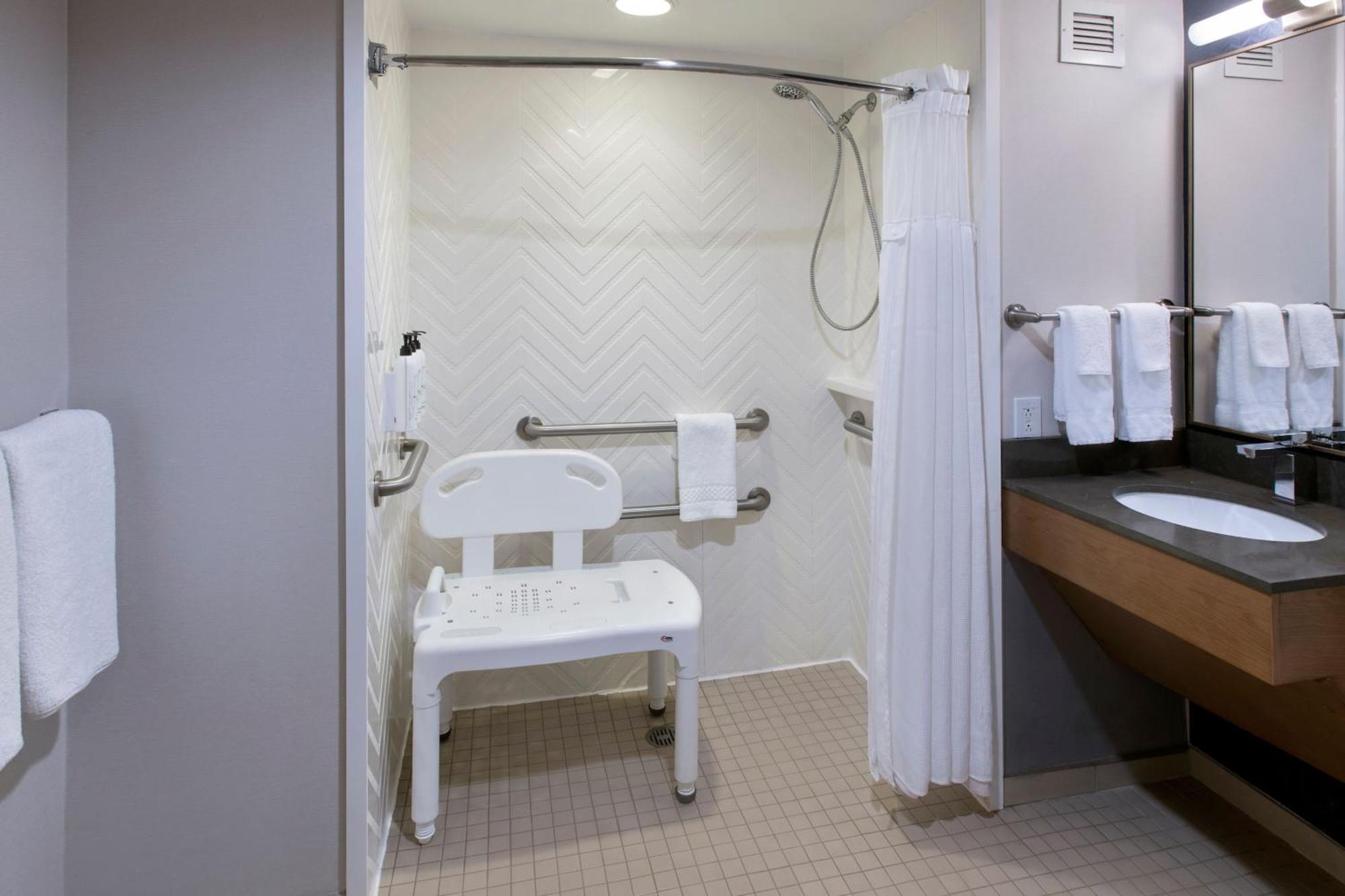 Fairfield By Marriott Rochester Henrietta/University Area Εξωτερικό φωτογραφία